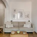 Stylish Hideaway In Heart Of Апартаменты *