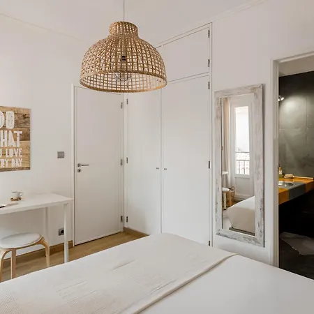 Stylish Hideaway In Heart Of Cascais